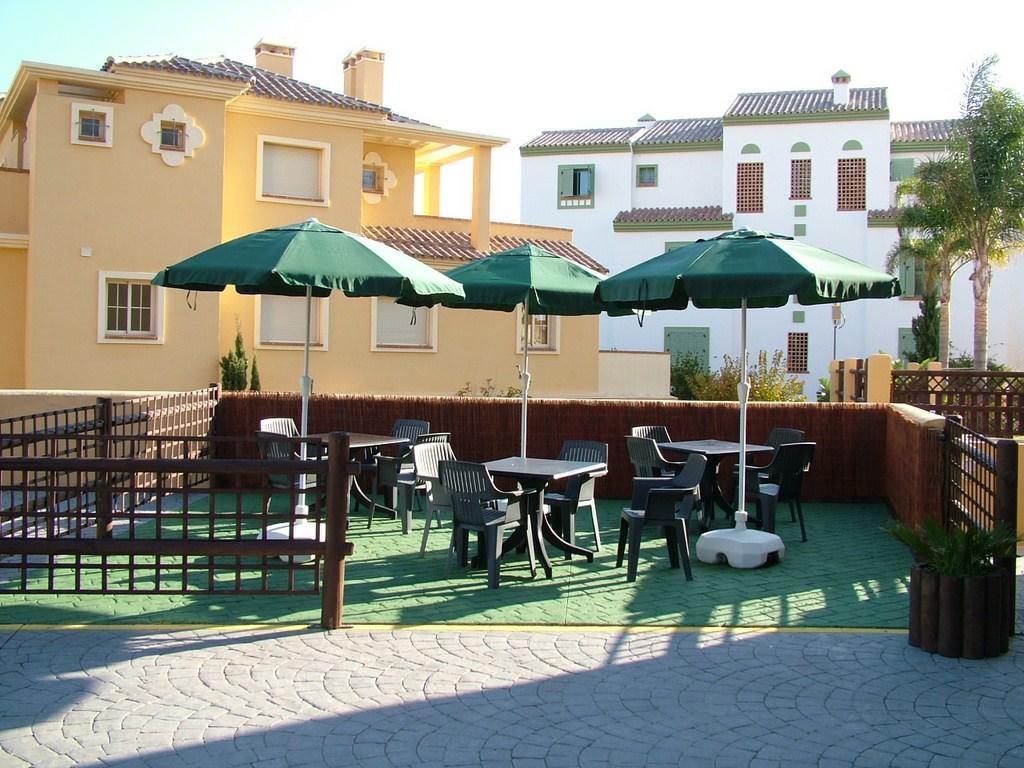 Apartamentos Vista Real Alcaidesa Exterior foto
