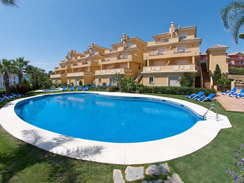 Apartamentos Vista Real Alcaidesa Exterior foto