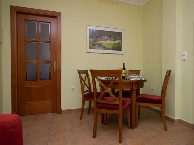 Apartamentos Vista Real Alcaidesa Exterior foto