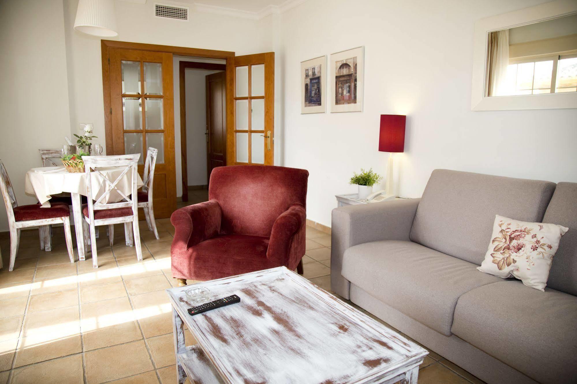 Apartamentos Vista Real Alcaidesa Exterior foto