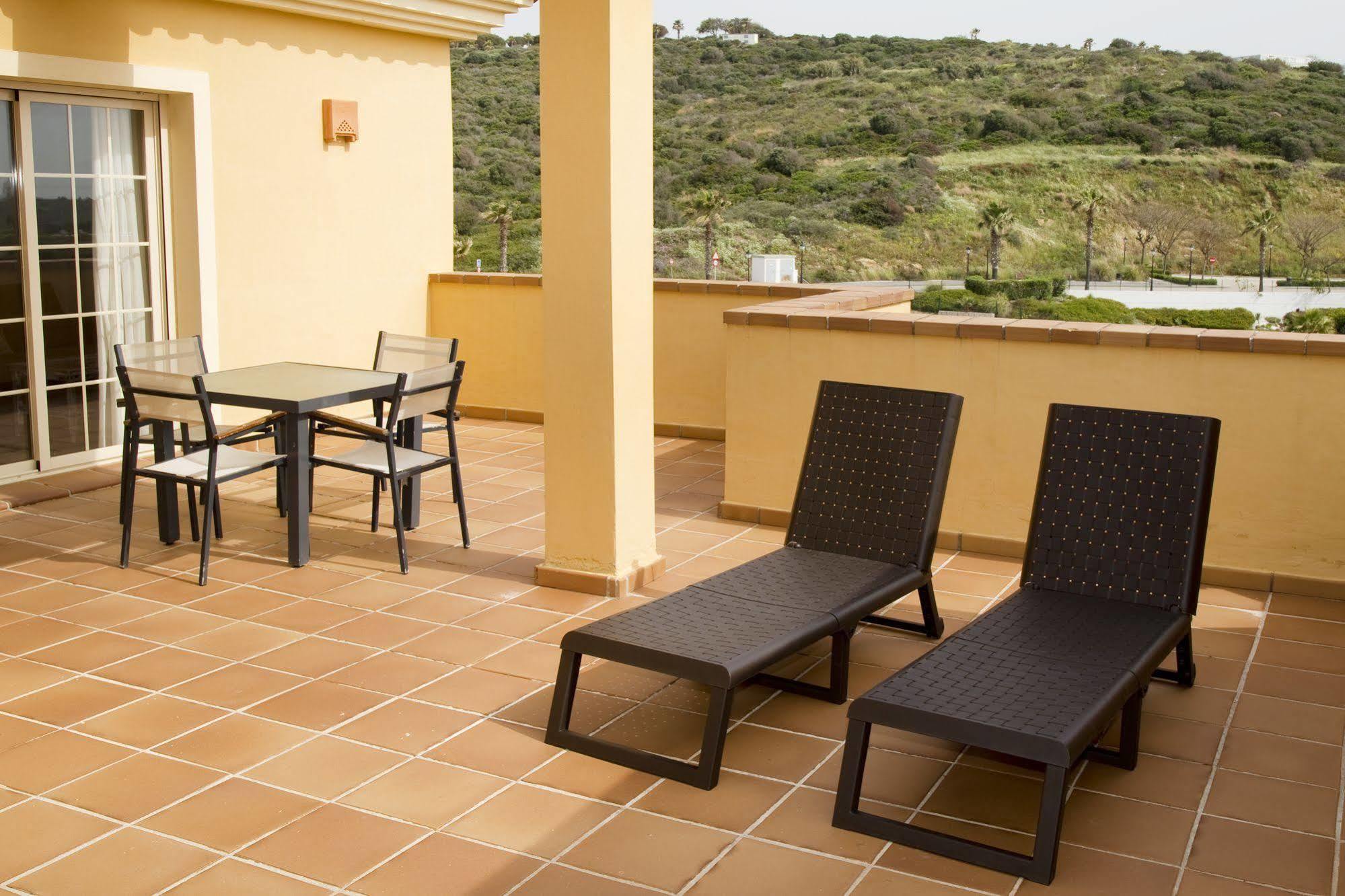 Apartamentos Vista Real Alcaidesa Exterior foto